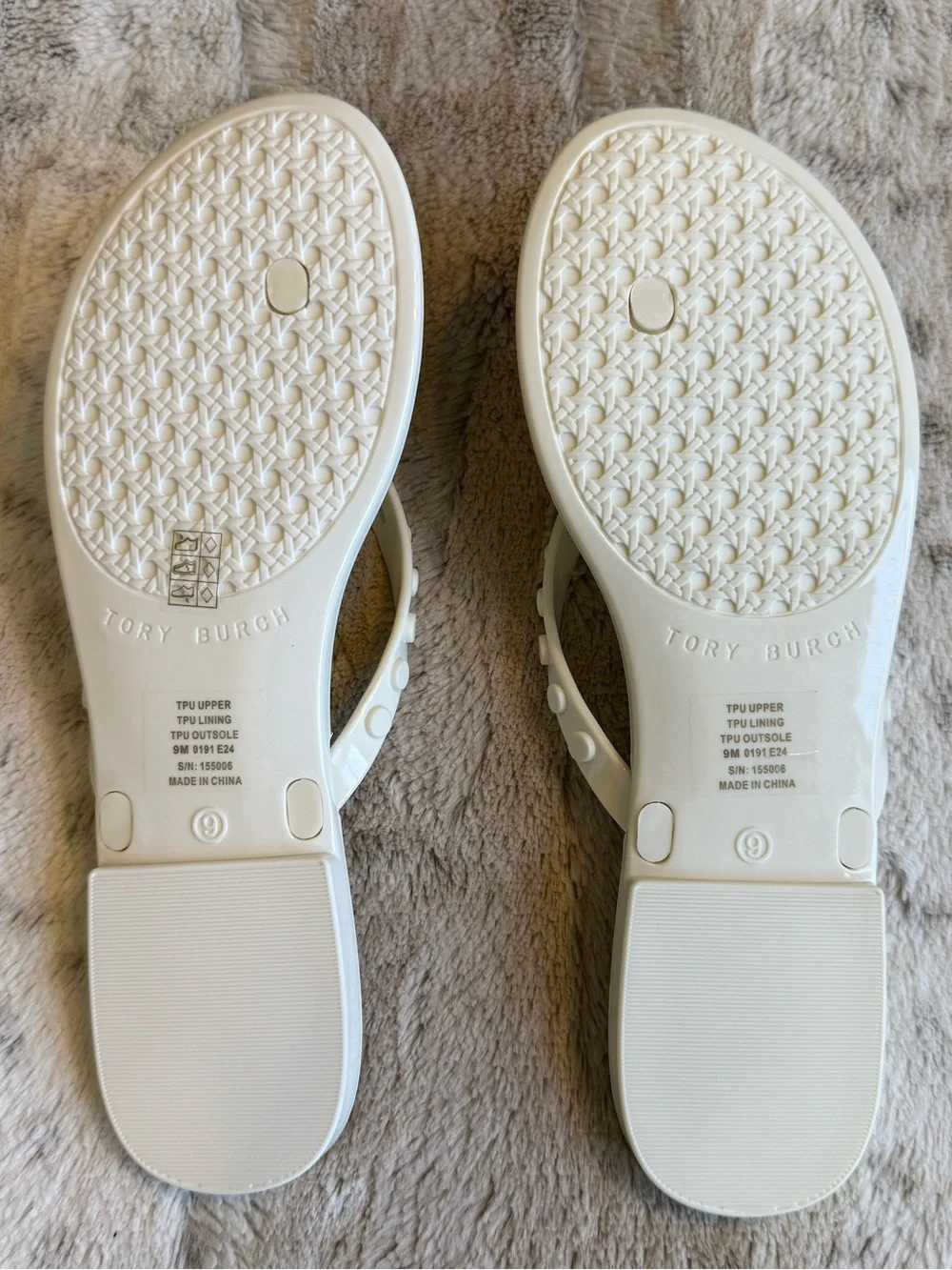 NEW💕TORY BURCH Studded Jelly Thong Beach Sandal in Ivory Size 9
